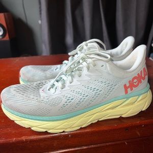 Hoka Clifton 7
